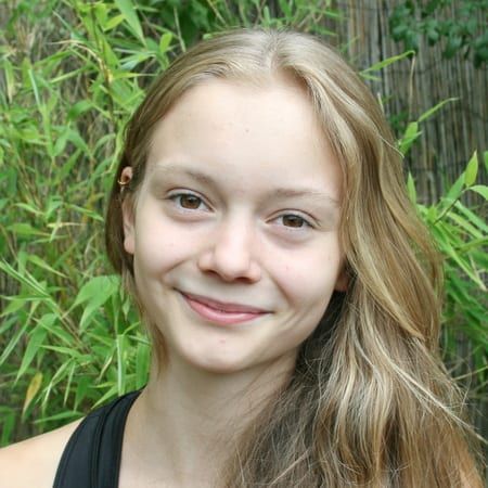 Sophie - Yoga Lehrerin im No4 Yogazentrum in Würzburg